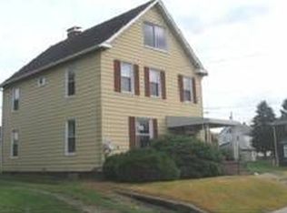 808 W Clayton St, New Castle, PA 16102