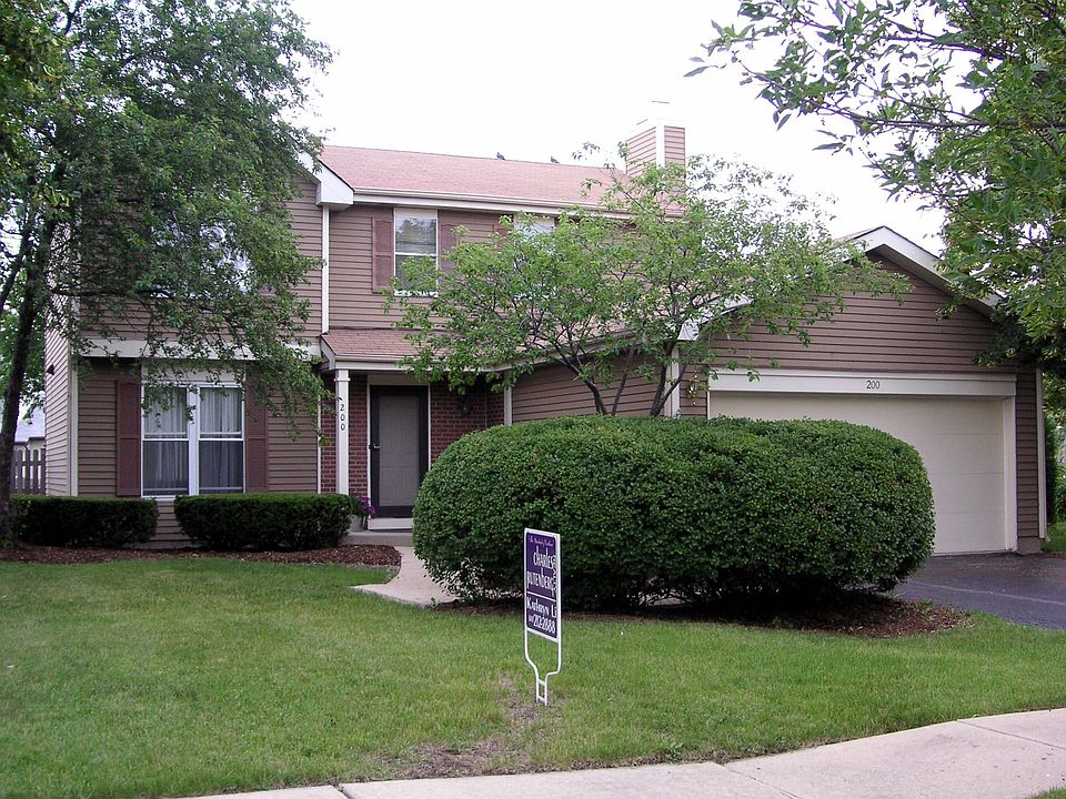 1st image of 200 Ashford Ln