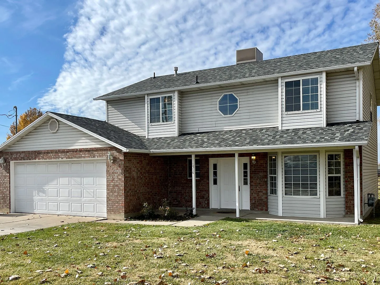 4 Bedroom Syracuse Home — Photo 1