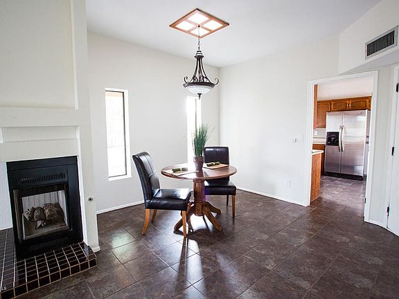 3rd image of 611 W Rushwood Dr