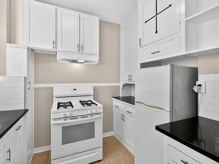 1595 Greenwich St #31 — Photo 7