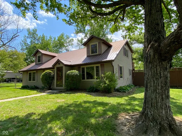 9677 W Reeves Rd, Spencer, IN 47460