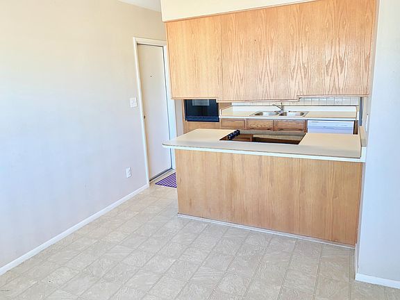 3rd image of 3823 W Golden Ln