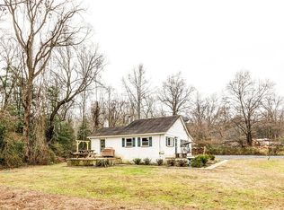 955 Forest Dr, Arnold, MD 21012