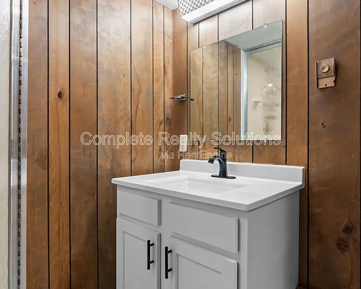 560 Bardot Dr — Photo 25