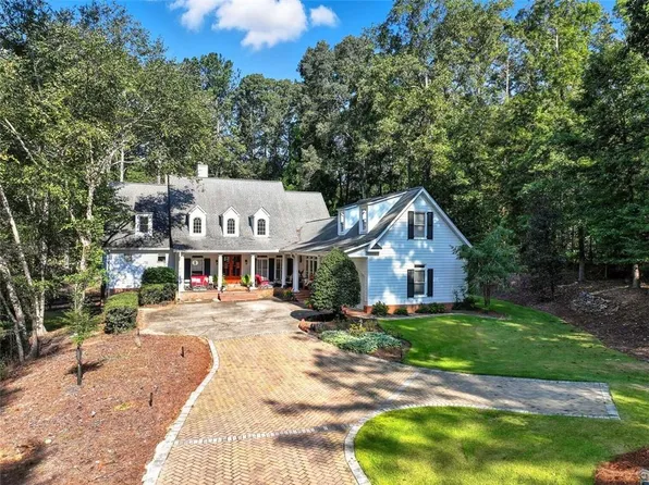 1835 Highgrove Club Dr, Milton, GA 30004
