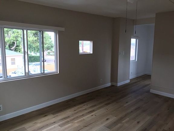 4th image of 13501 Inglewood Ave #5