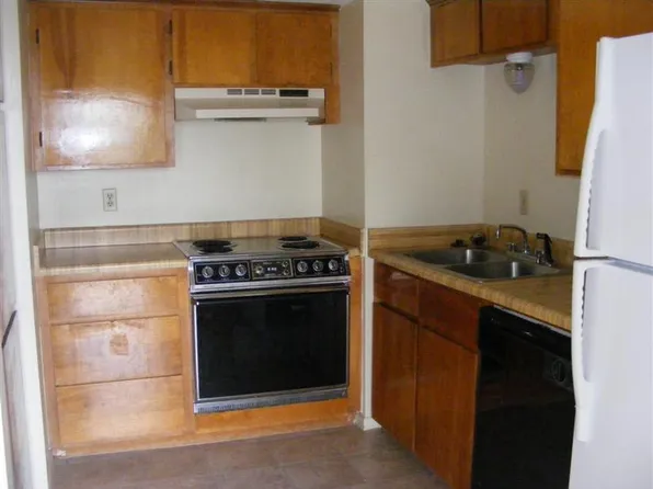 703 Yegua St APT 4, Bryan, TX 77801