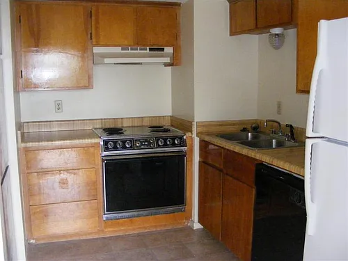 703 Yegua St #4 Photo 1