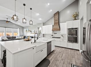 5865 Egan Crest Dr, Clark County, NV 89149