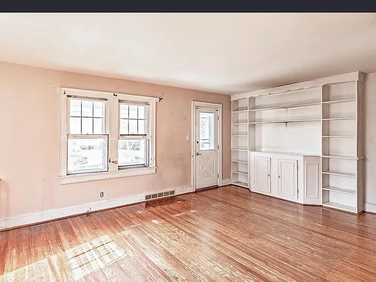 286 Morrison Ave — Photo 2