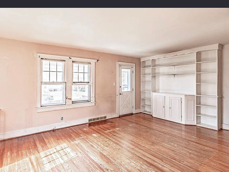 2nd image of 286 Morrison Ave
