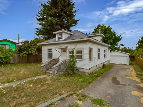 1666 Rohnerville Rd, Fortuna, CA 95540