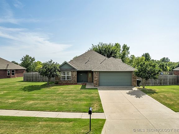 4th image of 2507 Highwood Pl