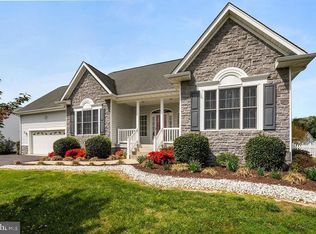 172 Meadow Ln, Bowling Green, VA 22427