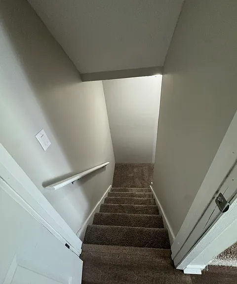 3952 Bronson Ct — Photo 14