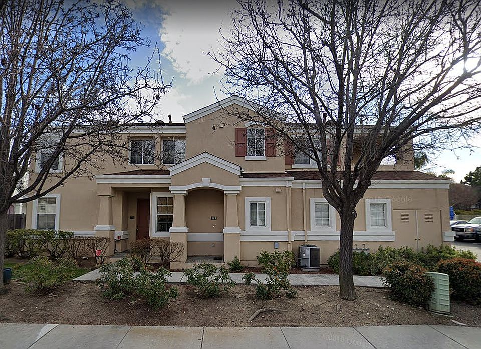 1st image of 874 Del Avion Way
