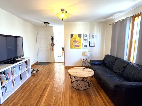 10 Cliff St APT 4, Quincy, MA 02169