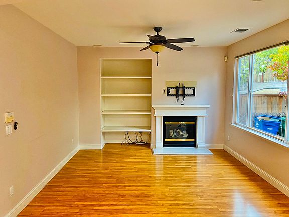 3rd image of 2238 S Donovan Way