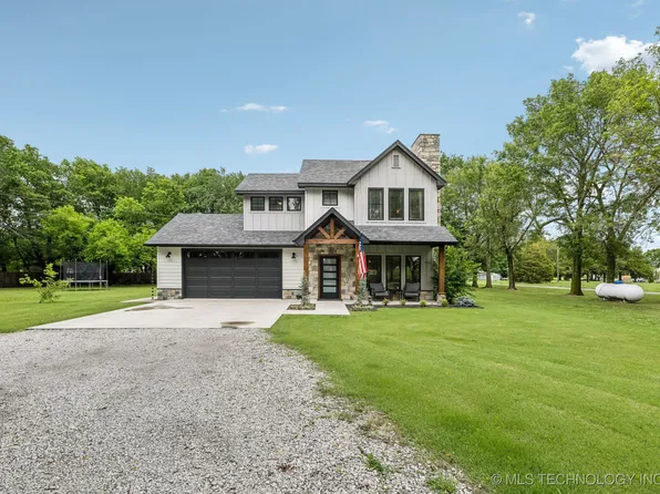 202 N 4124th Rd, Nowata, OK 74048