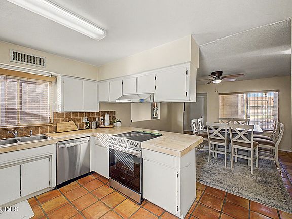 2nd image of 2321 W VINEYARD Road