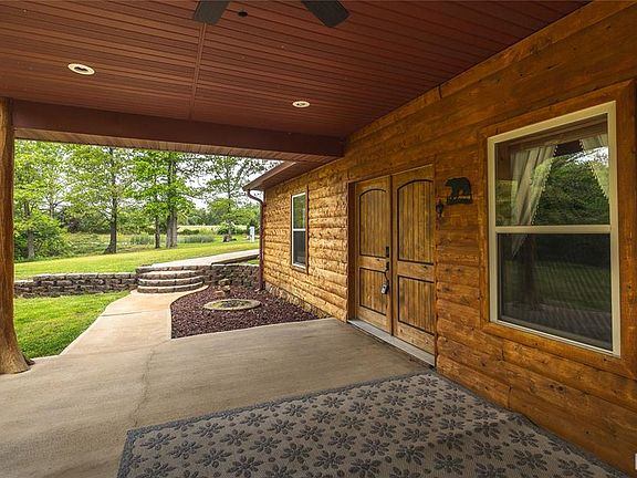 4th image of 27655 Sandy Dr
