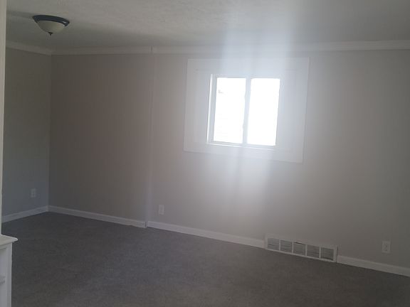 3rd image of 118 Avis St