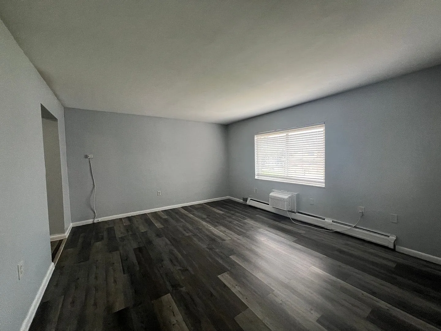 905 Neal Ave — Photo 3