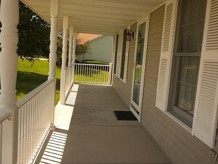 4th image of 24703 E 1280th St
