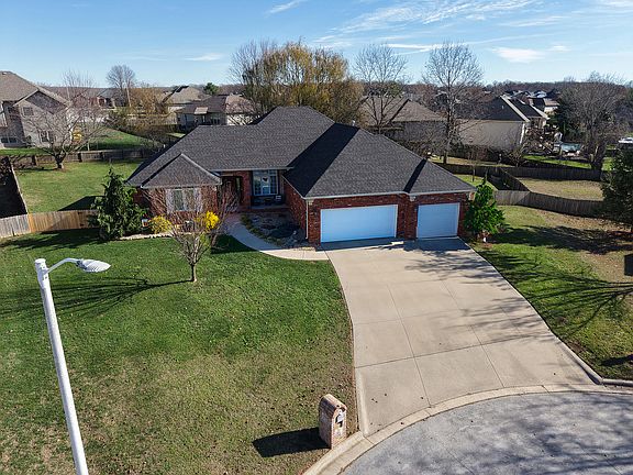2nd image of 538 Peacock Street