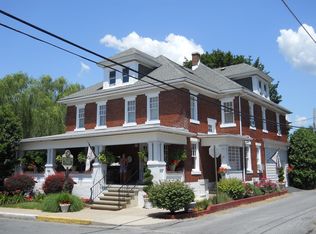 8 W Chestnut St, Selinsgrove, PA 17870