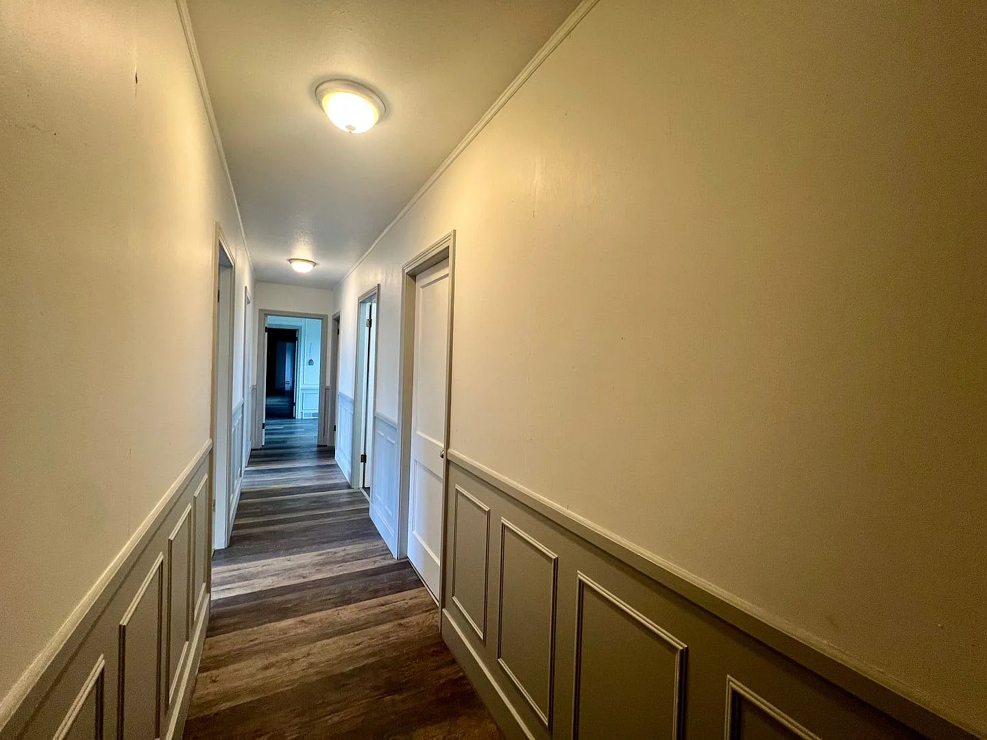 Spacious 5-Bedroom Country Home with Shop & Scenic Views — Photo 4