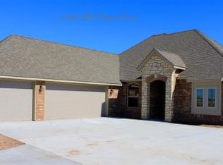 1792 SW Paint Rd, Cache, OK 73527