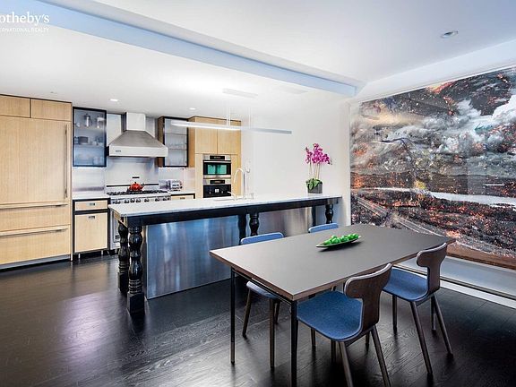 3rd image of 15 Union Sq W APT 2B