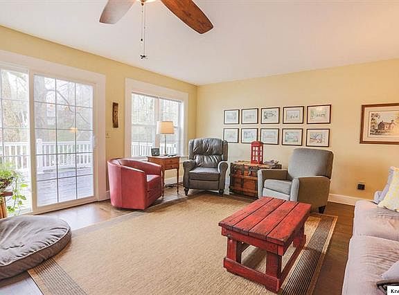 5th image of 109 Green Valley Dr