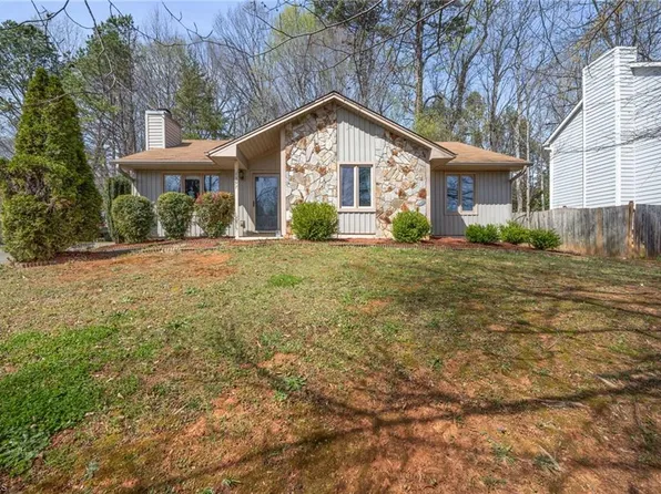 1597 Trinity Garden Cir, Clemmons, NC 27012