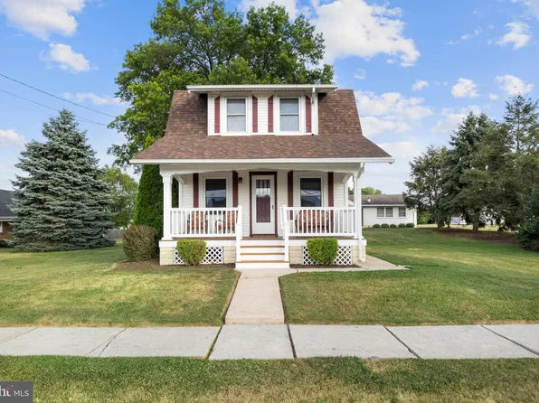 12 Oak St, York, PA 17402