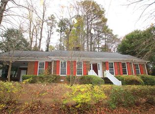 1406 Bloomingdale Dr, Cary, NC 27511