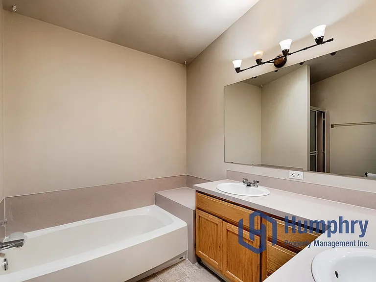 256 W Woodbury Dr — Photo 19