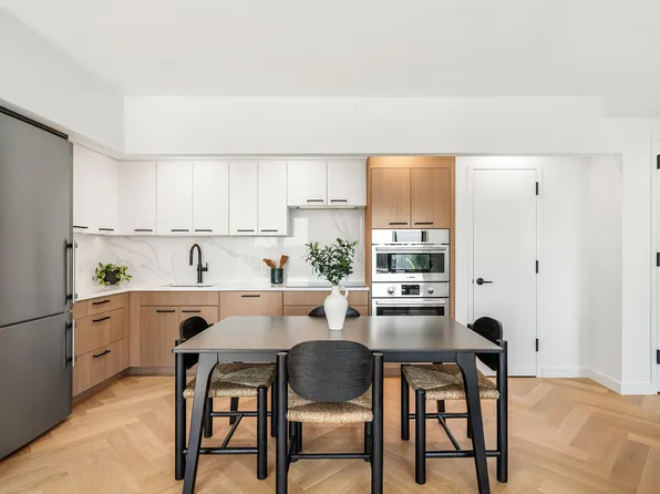 22-54 46th Street image 4 of 30