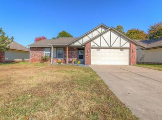 4508 W Lansing St N, Broken Arrow, OK 74012