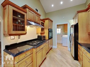 1213 10th Ave, Sacramento, CA 95818