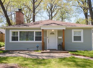 830 E Glenwood Rd, Glenview, IL