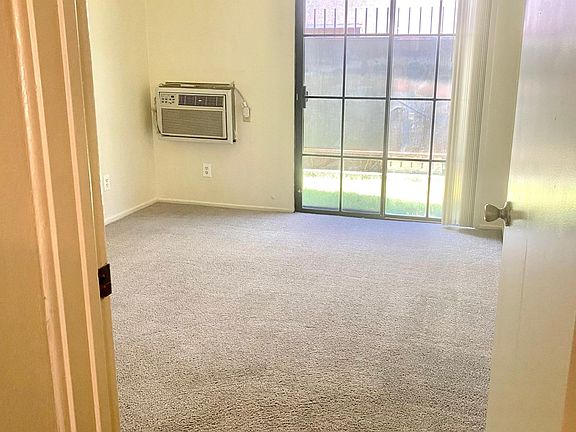 3rd image of 7343 Balboa Blvd APT 102