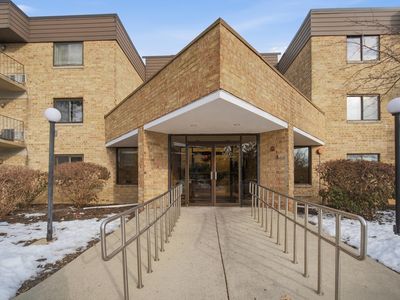 5600 Astor Ln APT 315, Rolling Meadows, IL, 60008