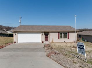 131 Allen Hill Dr, Ogden, KS 66517