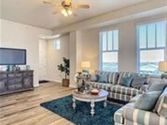5th image of 4 N Riverwalk Dr #601