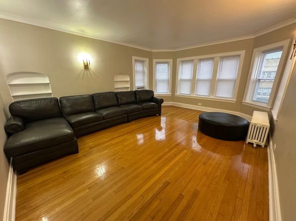 5636 N Richmond St #1