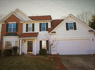 9111 Mitchell Glen Dr, Charlotte, NC 28277