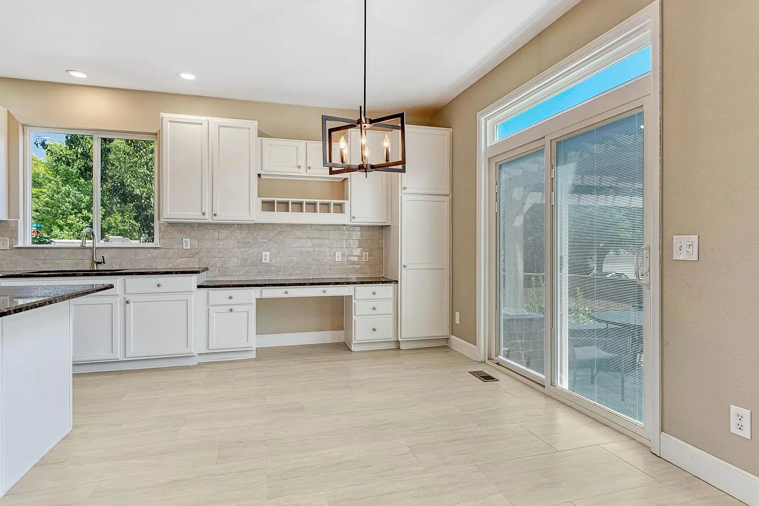 4 bed, 3357 sqft, $4,000 — Photo 4